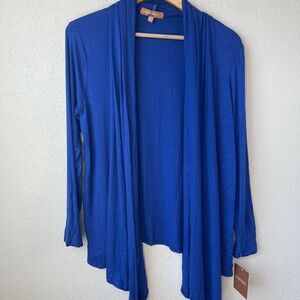 NWT Ellen Tracy Women’s Top Size M/L